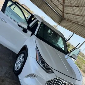 Toyota Grand Highlander 2023