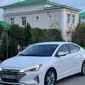 Hyundai Elantra 2020