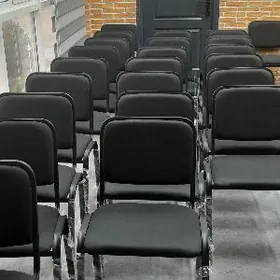 отургыч изо стулья