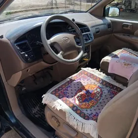Toyota Sienna 2001