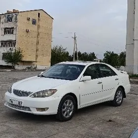 Toyota Camry 2004