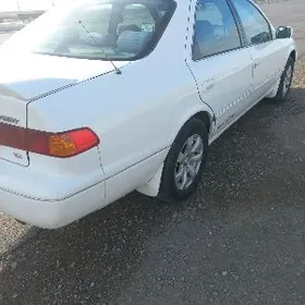 Toyota Camry 2000