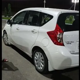 Nissan Versa 2014