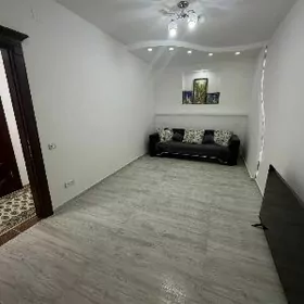 4 микр 3/1 этаж 1 комнат