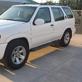 Nissan Pathfinder 2002