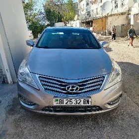 Hyundai Grandeur 2012