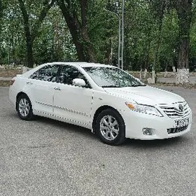 Toyota Camry 2010