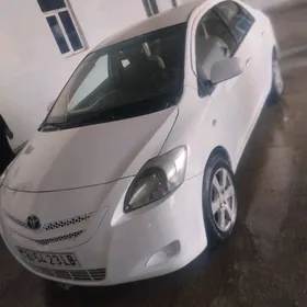 Toyota Yaris 2008