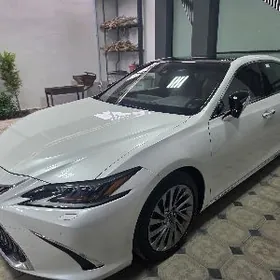 Lexus ES 350 2020