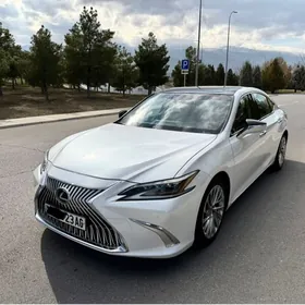 Lexus ES 350 2019