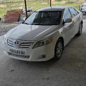 Toyota Camry 2011