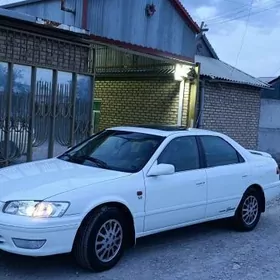 Toyota Camry 1997