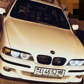 BMW E39 2003