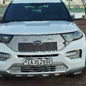 Ford Explorer 2022