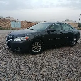 Toyota Camry 2011