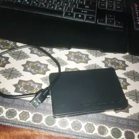 Žostkiý disk 1tb 100%