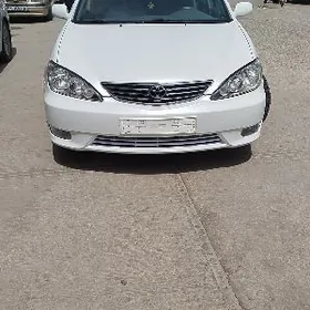 Toyota Camry 2004