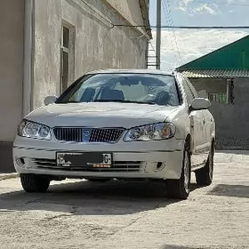 Nissan Sunny 2008