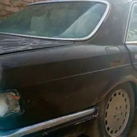 Mercedes-Benz 300CE 1985