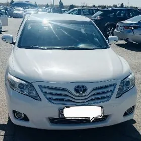 Toyota Camry 2010
