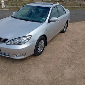 Toyota Camry 2004