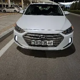 Hyundai Elantra 2018