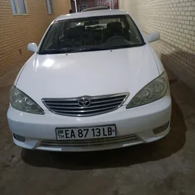 Toyota Camry 2004
