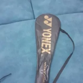 Ракетка для бадминтона