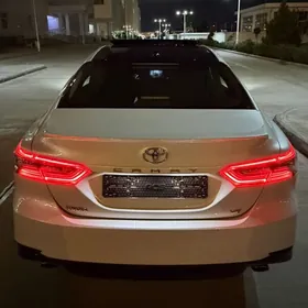 Toyota Camry 2023