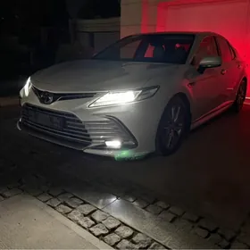 Toyota Camry 2022