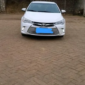 Toyota Camry 2017