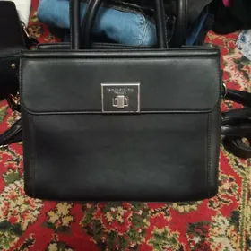 сумки и мягкая игрушка