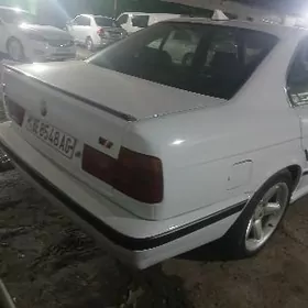 BMW 525 1990