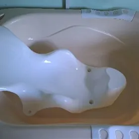 детский ванночка почти новая