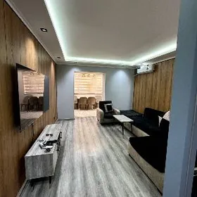 Мира - Свобода, 1 комната в 2