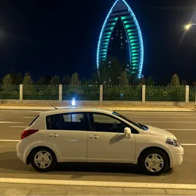 Nissan Versa 2010