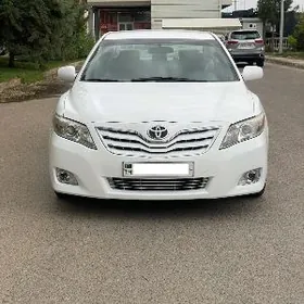Toyota Camry 2011