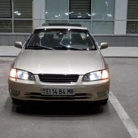 Toyota Camry 2000