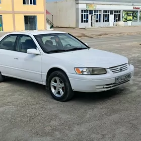 Toyota Camry 1998