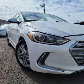 Hyundai Elantra 2018