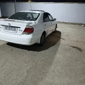 Toyota Camry 2005