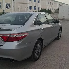 Toyota Camry 2016