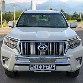 Toyota Land Cruiser Prado 2023