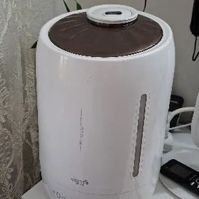 YS BERIJI OYE OFISA MAGAZYNDA