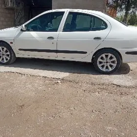 Renault Megane 2 1999