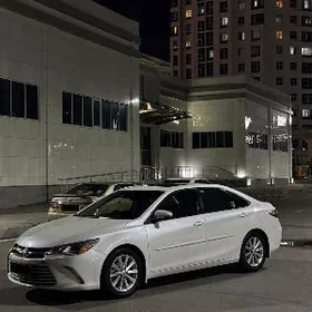 Toyota Camry 2016