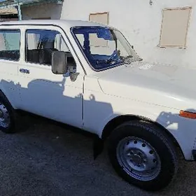 Lada Niva 1988