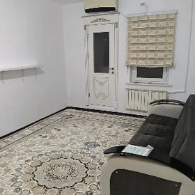 Срочно Мир 6 1 ком 1 этаж