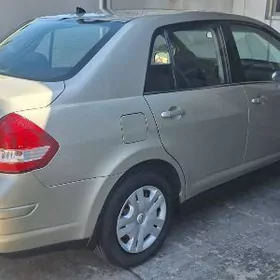 Nissan Versa 2009