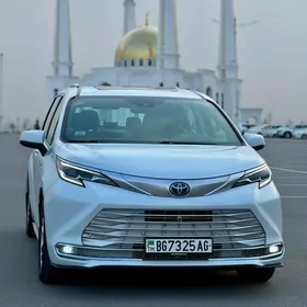 Toyota Sienna 2022